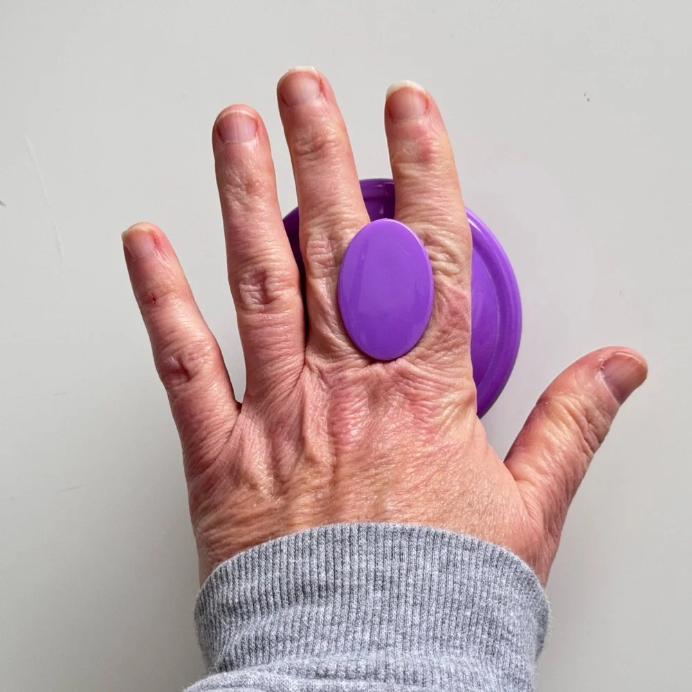 HEETA Purple Hair Scalp Massager Palm Shampoo Scrubber